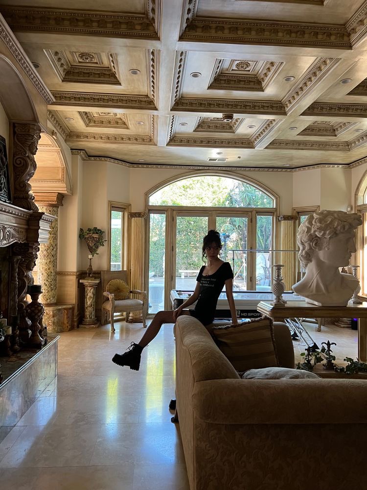 hourly winter tweet media