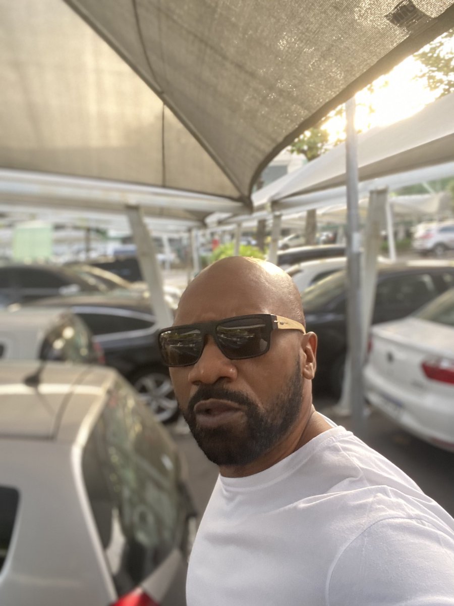mvbill's tweet photo. Bom dia família ✌🏿 https://t.co/9WzEWO6A79