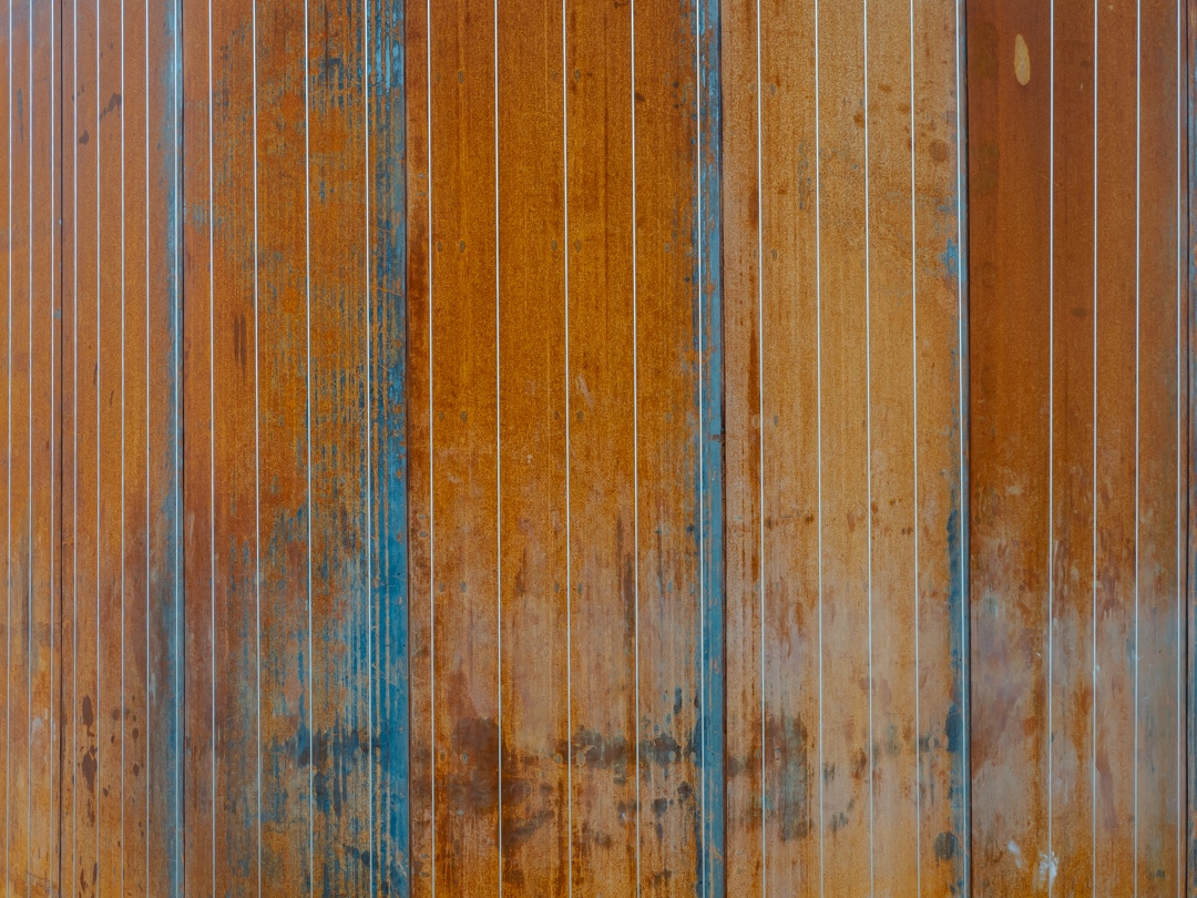 AmbientLightUK's tweet photo. Strings
Metal cords hang vertically against a sheet of rusting iron
More abstract images at https://t.co/DfWuOBTwEh
------------ https://t.co/5g1d1iKmWi