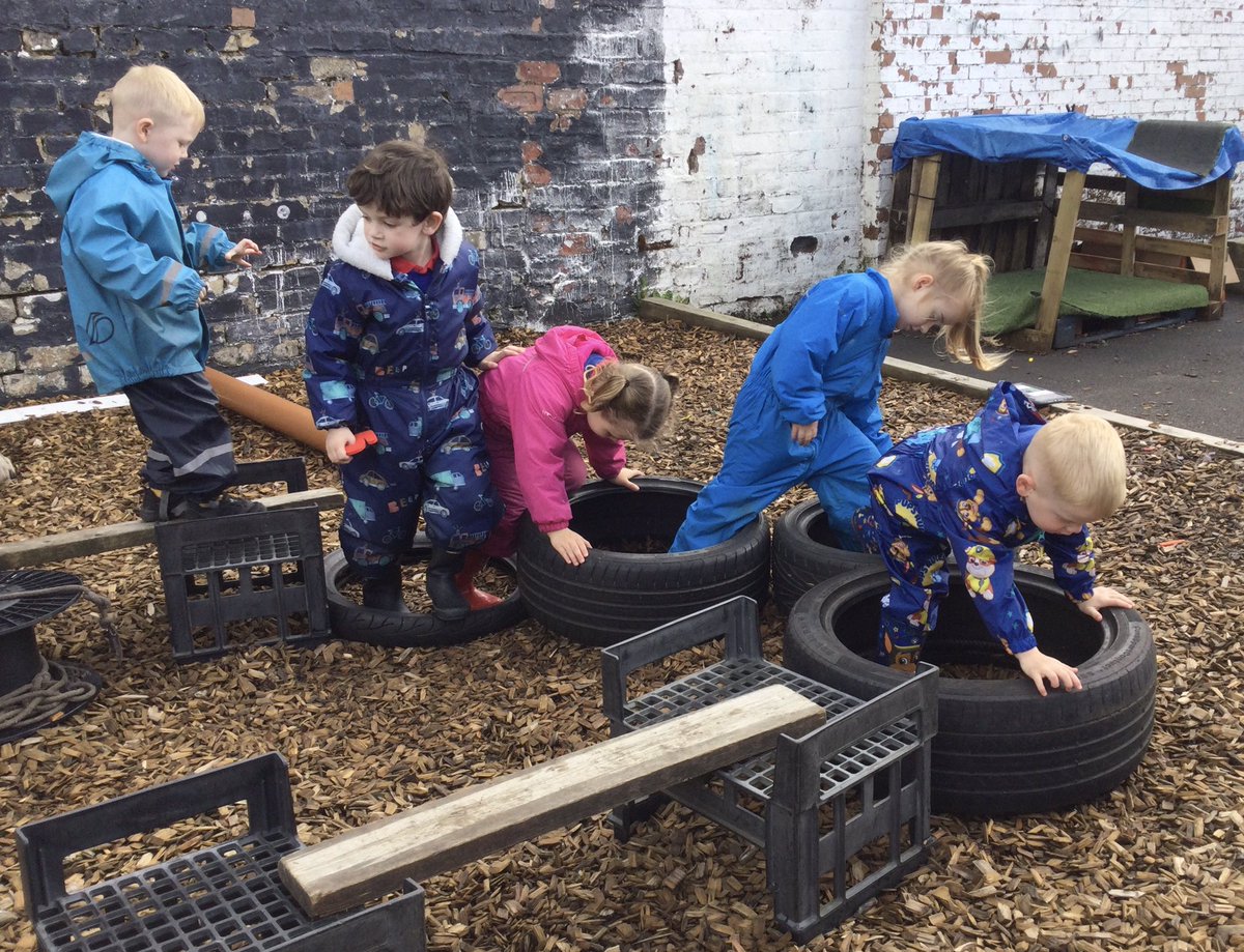 neilston_madras's tweet image. Children have been loving practicing their gross motor skills. We love to jump, balance, crawl and climb while exploring outdoor apparatus.
#funoutdoors #futuregymnasts #happychildren
