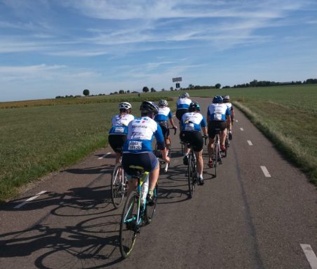 In 3 dagen 300 kilometer fietsen, én de beklimming van de roemruchte Mont Ventoux. Een sportieve groep collega’s gaat deze uitdaging aan! Zij fietsen om geld in te zamelen voor een sneller herstel van de oncologische patiënten van <a href="/Rijnstate/">Rijnstate</a>. Lees meer 👉 buff.ly/42Gek4D