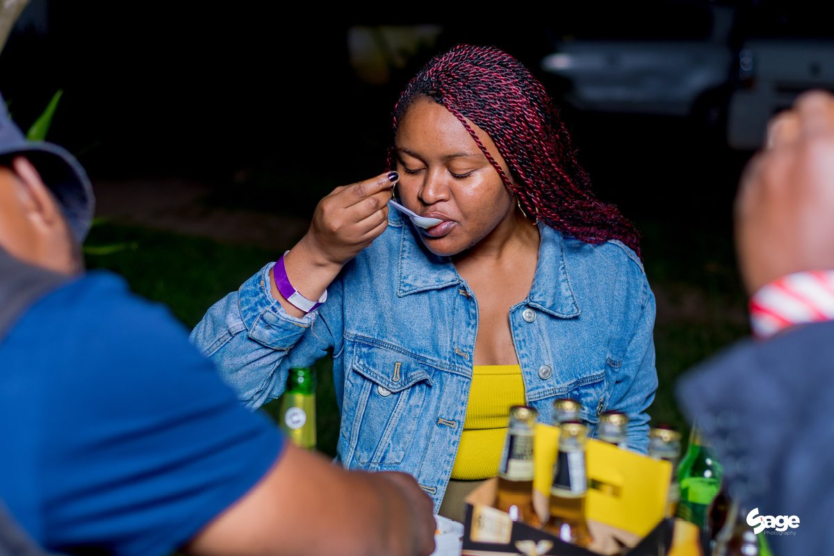 TribeHubMw's tweet photo. The good food and good music brought the Mzoozoo people together 🌯🥙🎶 #KayaMusic #Mzuzu https://t.co/cmsbw4uNRo