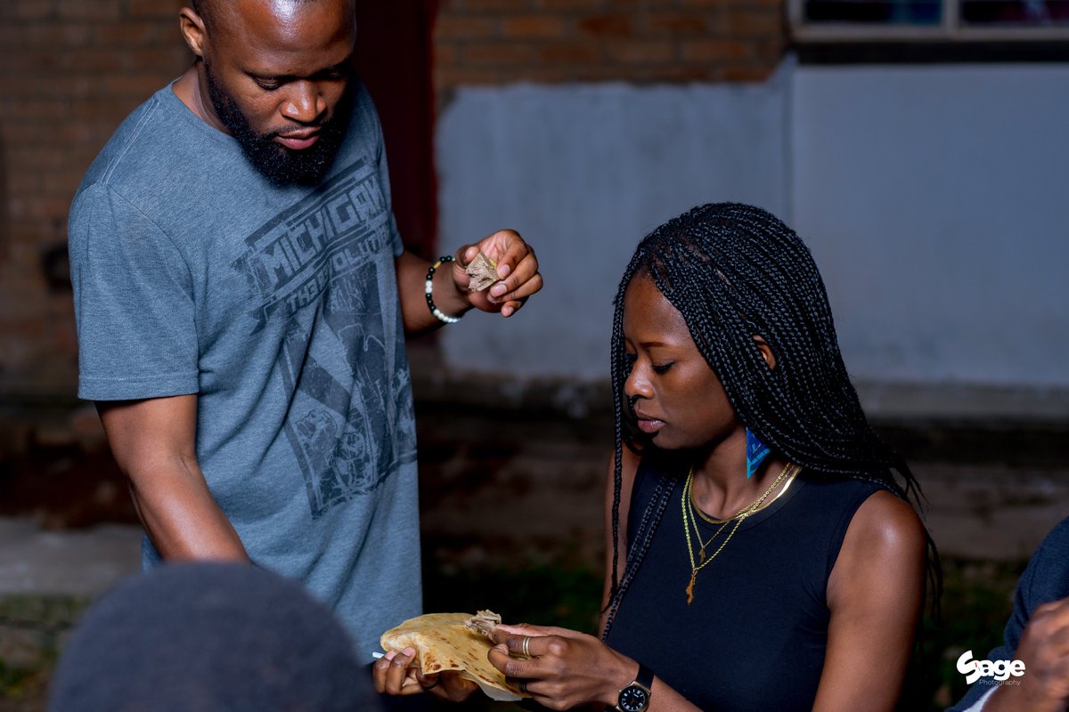 TribeHubMw's tweet photo. The good food and good music brought the Mzoozoo people together 🌯🥙🎶 #KayaMusic #Mzuzu https://t.co/cmsbw4uNRo