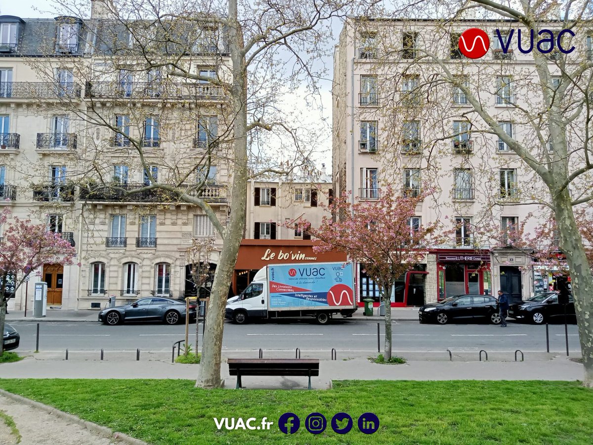 VUACfr's tweet image. Notre VUAC Driver, c'est notre as du volant ! 🃏 Avec VUAC, vos marchandises arrivent à bon port, sans perdre une seule carte en chemin. 🚚😉

#VUAC #Véhicule #Utilitaire #Livraison #Transort #Logistic #NaturePhotography #MovingCompany #Demenageurs #Paris #France #Instadaily