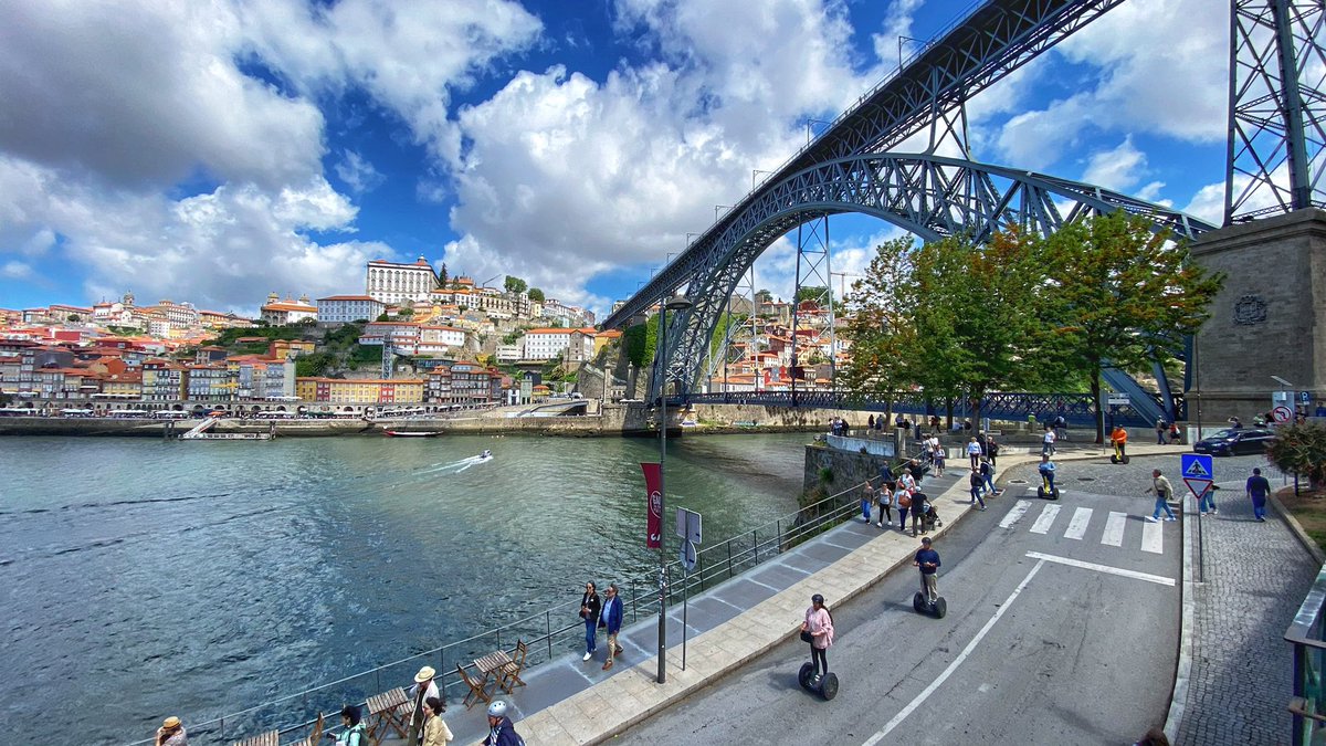 Porto, Ponte Dom Luis I, Portugal 
#portoportugal #domluisbridge #travelphotography #travelphoto #loveporto