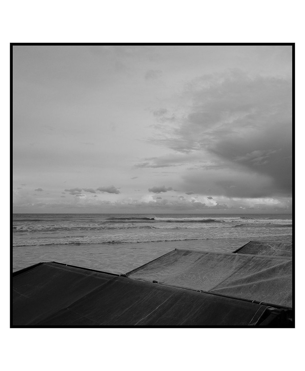 No sun today II

#FujiRecipe #Xtrans #NewRecipe #SOOC #Monochrome #Fujifilm #Fujimonochrome #straightoutofcamera  #streetblackandwhite   #blackandawhitephotography #blancoynegro #outdoors #Fujix70 #raw_bnw #PictureFrame #bnw #beach #sea #solitude #Sky #HorizonOverWater