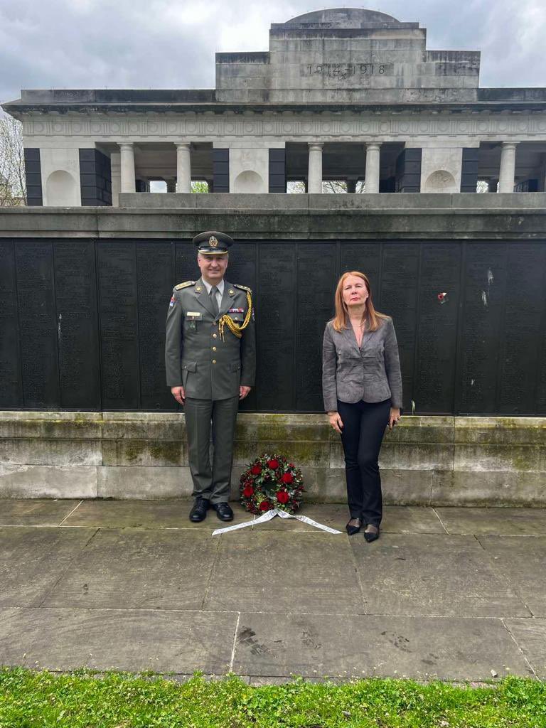SRBinUK's tweet photo. Victory Day tribute to victims of WWII. Laying wreath on Tower Hill Memorial in London that commemorates the Merchant Navy and Fishing Fleets who died in both WW. Yugoslavian vessel Vojvoda Putnik was sank by German submarine in March 1943, 44 people on boat reported missing. https://t.co/2FcwLJXbJM