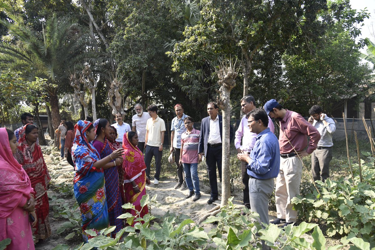 UNEPCCC's tweet photo. When cyclone #Sitrang hit #Bangladesh in 2022, Khuku Moni was able to take shelter in her #climateresilient House, constructed by #NDC Action partner @BRACworld
As #ClimateCrisis gets worse we need to put time, effort and resources into #adaptation action.
https://t.co/89B27ohf1T https://t.co/wvnoo2wJdK