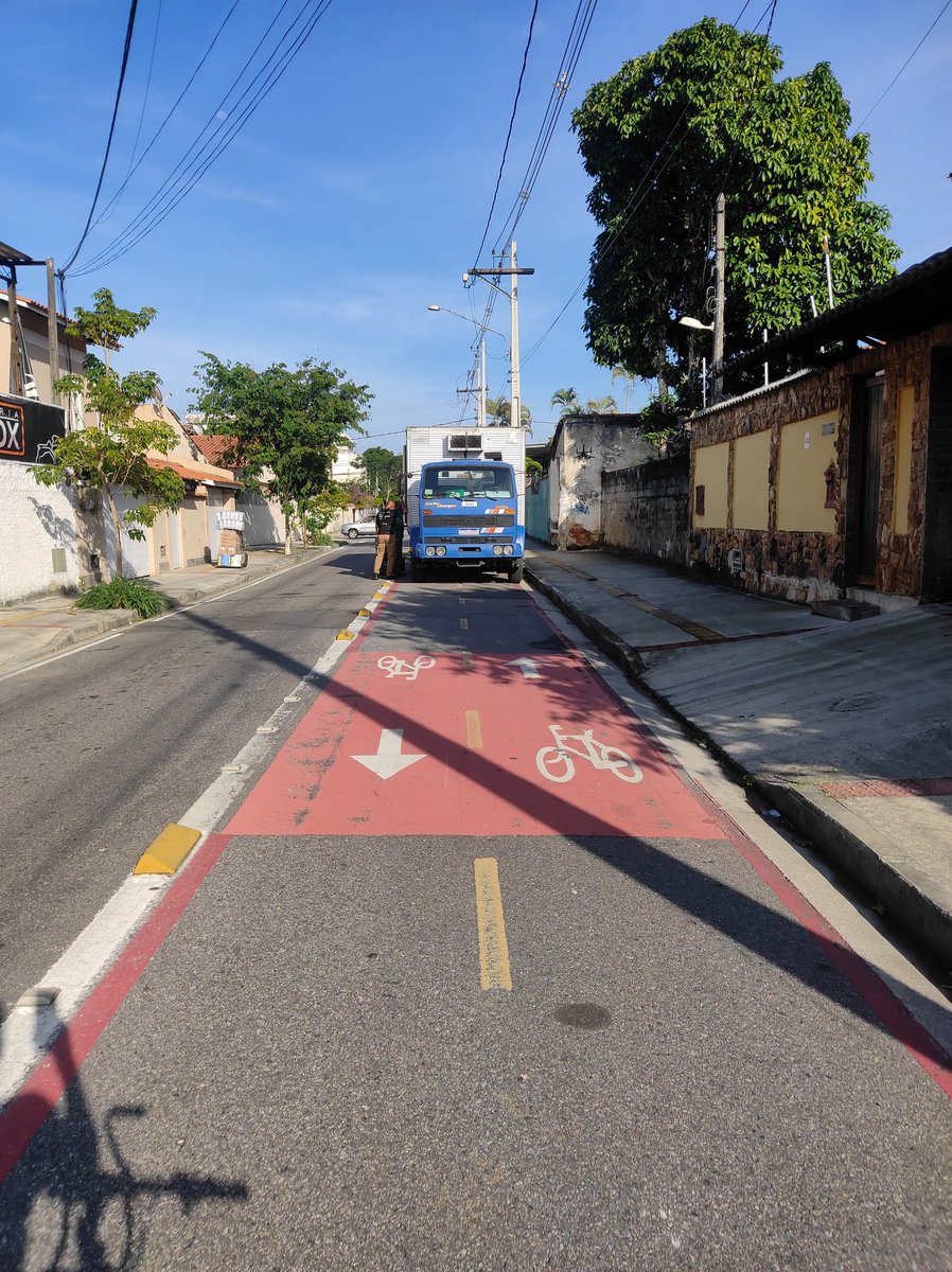 callazzans's tweet photo. Alô @NITTRANS , rua Delfina de Jesus, próximo ao n 65 Piratininga... https://t.co/r545w10su6