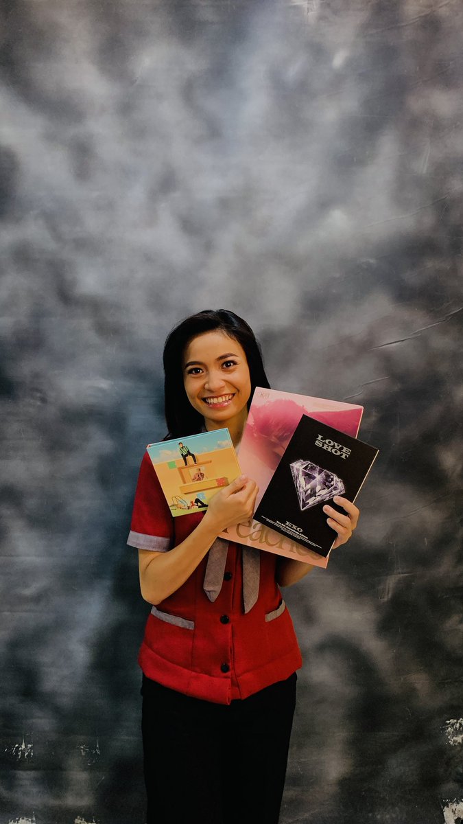 v_jayyyy's tweet photo. @weareoneEXO ggraduate na ako EXO😭🥹thank you for being my safe place whenever I need to rest and breathe from all the stress and pressure. Para sa inyo din ito to my co-exol friends in this account🫶

P.s. nagsimula akong kasama kayo magtatapos akong kayo padin ang kasama🥹🫶 https://t.co/x4BWOSbBAR