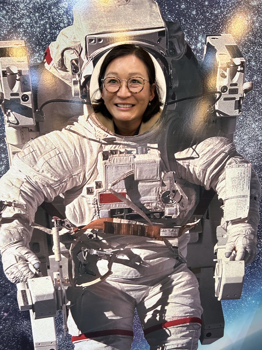 It’s one small step for females, one giant step for well, females.
What’s not to like about exploring the universe?
#AUSpaceForum