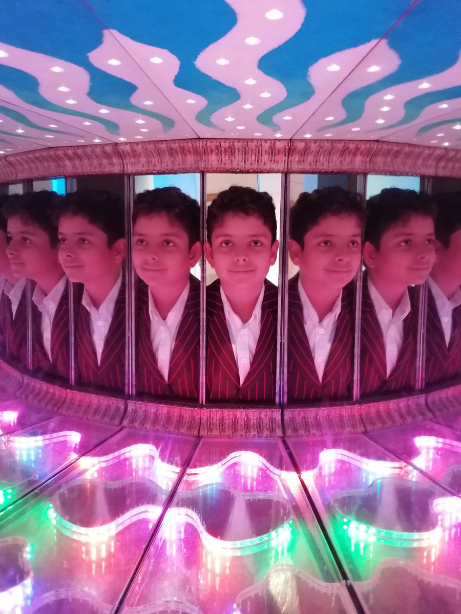 OrleyFarmSchool's tweet photo. Year 7 students enjoyed a fantastic trip to the @sciencemuseum, visiting exciting galleries and taking inspiration from the various scientific, medical and technological innovations on display.
#harrowschools, #PrepSchools, #ofsscience, #learningoutsidetheclassroom https://t.co/SOW0R6zhyK