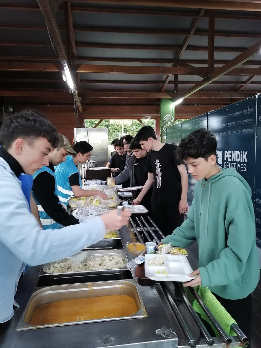 MTO Harezmi Proje grubu ile Pendik Belediyesi Gençlik Kampında 19 hafta etkinliği olarak  öğrencilerimizin akranları ile uyum becerilerini geliştirmeleri için muhteşem bir haftasonu kampı yaptık. Projemize katkılarından dolayı Pendik Belediye Başkanı Ahmet CİN'e teşekkür ederiz.