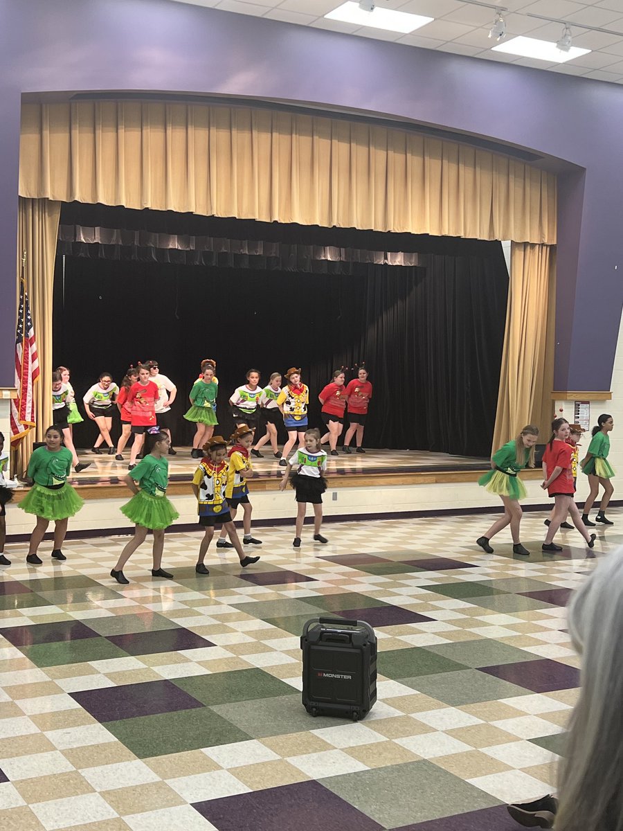 Our Wildwood Dance Club put on a fantastic show yesterday! Thanks to all who volunteered their time for our students… Encore Dance instructors, as well as Paula Eggebrecht, Amy Sheppard, &amp; Lydia Russell. #MakeYourMove #MiddieRising 💜