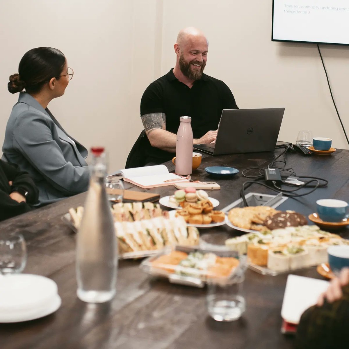 FalkonDigital's tweet image. Great feedback is filtering through from our YouTube training workshop on Friday. Big thanks to all our attendees!

DM us if you’re interested in joining the next one, or we can arrange in-house training for your team too!

#youtubetraining #youtubeeducation #videomarketing