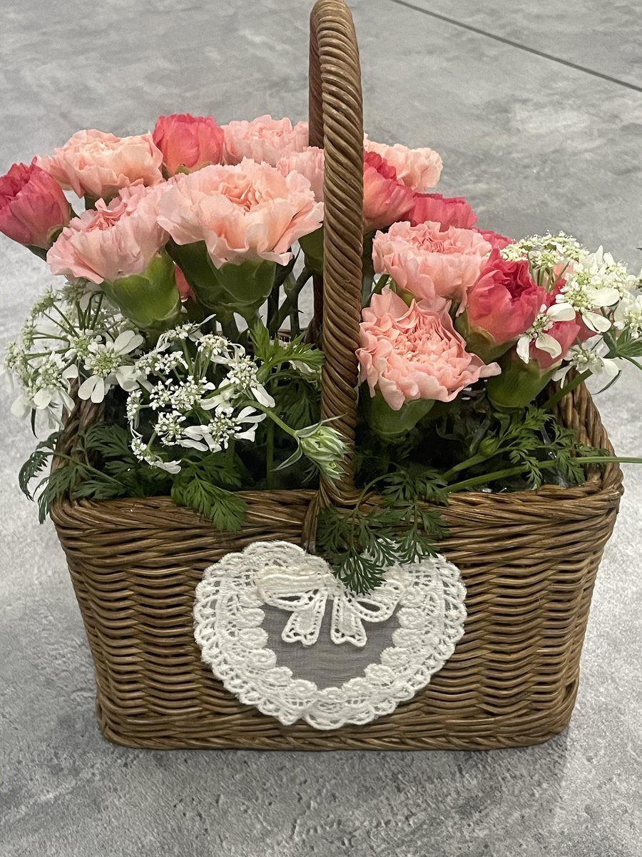 [#Oh녤]
230509 가정의 달 맞이 유튜브 라이브 완료💗

다니티 여러분들과 함께한 
유튜브 라이브 너무 재밌었어요❣️
우리 또 만나요 안녕👋🏻

#강다니엘 #KANGDANIEL