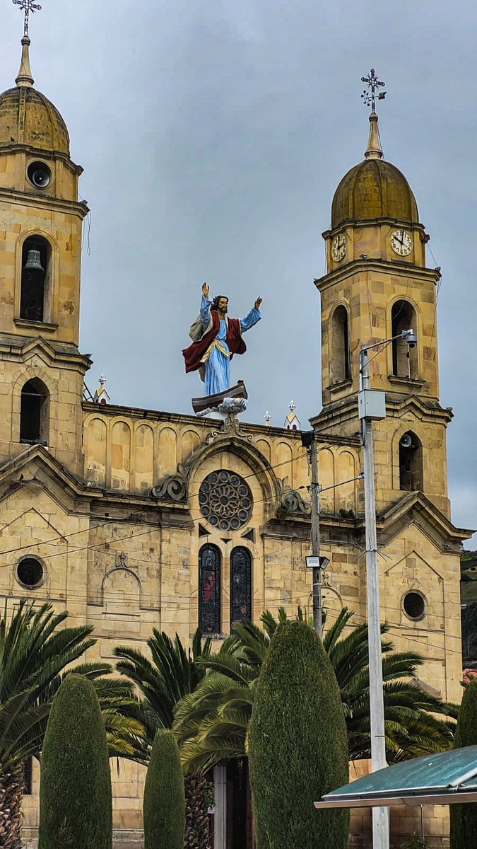 #Martes Los dejamos con esta fotografía de la Parroquia de Nuestro Señor de los Milagros en #Aquitania #Boyacá 

#FelizMartes