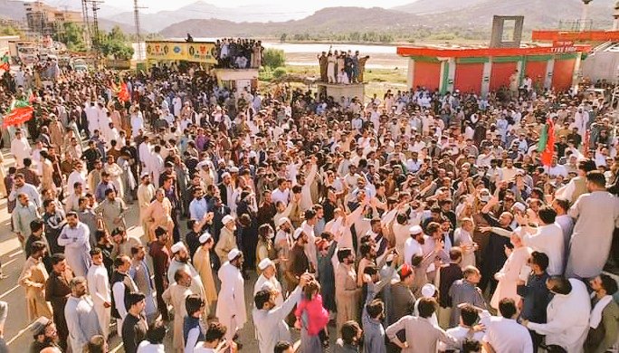 PTI Politics. tweet media