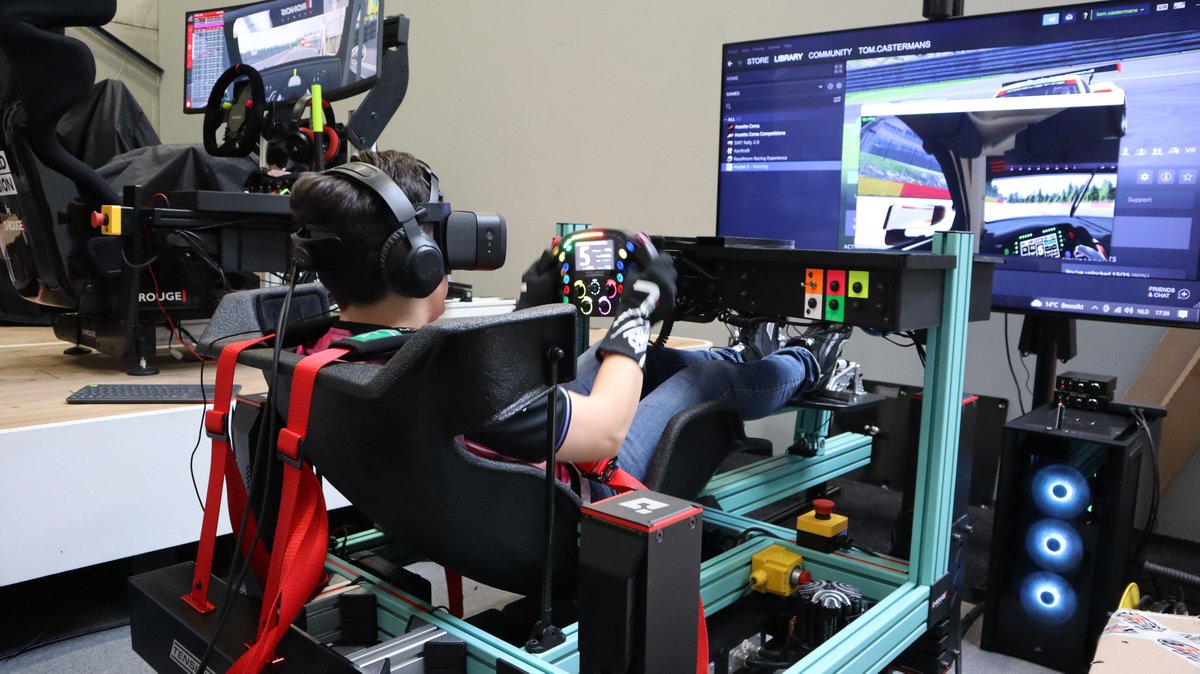 orougesimgear's tweet photo. ✅@orougesimgear LMP Rig
✅@ArnageComp Sim Racer
✅@QubicSystem Motion Platform
✅@varjodotcom VR
 
Monster of a combination; we can definitely say this went quite well!

#simracing #virtualreality #esports #QubicSystem https://t.co/qtmKT4nsqg