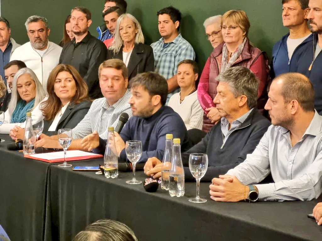 gustamenna's tweet photo. Con mucho orgullo y compromiso asumimos el desafío de acompañar a @NachoTorresCH en la fórmula para las elecciones del 30 de julio. 

Juntos por el Cambio tiene un equipo de trabajo fortalecido y con muchas ganas de cambiar la triste realidad de Chubut. https://t.co/uSKK18UMJC
