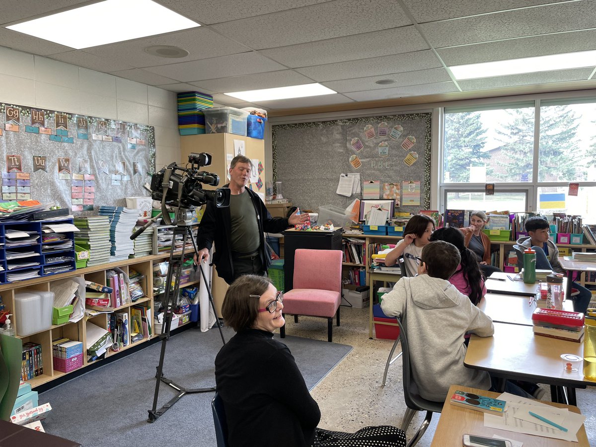 MaryviewSchool's tweet photo. Thank you to camera person,  Bruce, for sharing his job responsibilities and education.  @ctvedmonton https://t.co/ZBXWnWizhM