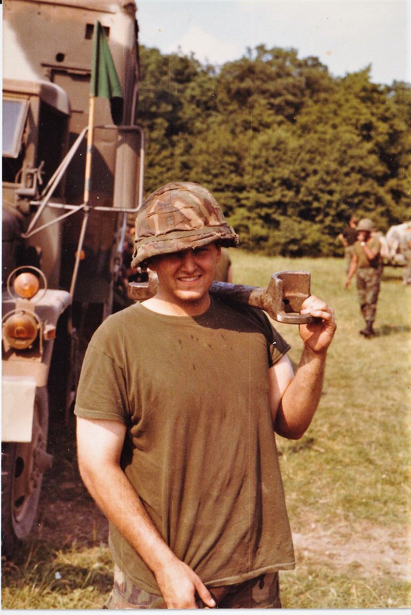 me with the Dog Bone ,Roadwheel lifting arm for you none tankers 1982 West Germany #tanks #tanksarmy #armytanks #FtKnox #1stad