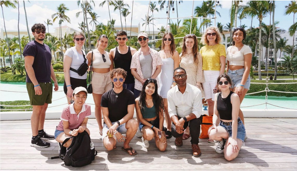 LangHFTM's tweet photo. Dr. Statia Elliot led a Journey for Change program with 12 #UofG students to study sustainable travel in Punta Cana. Read all about it in the @airtransat feature! #ExperienceTransat #LangHFTM #LangBusiness #UofG https://t.co/iVDzhEBvqN https://t.co/biD0pZMrev