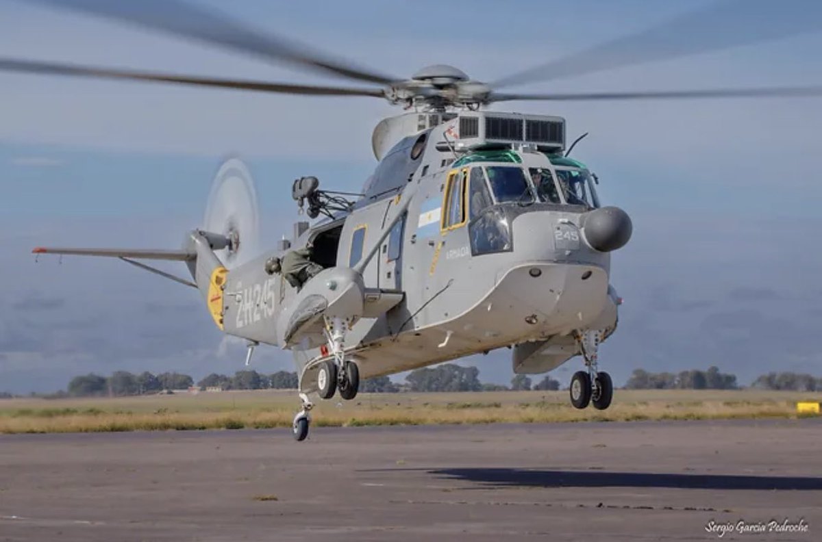PucaraDefensa's tweet photo. El #COAN abrió sus puertas en #BACE - #Galería de fotos
@EMCOFFA_Arg @Armada_Arg @FuerzaAerea_Arg @northropgrumman @Beechcraft @Sikorsky #sh3 #ia63 #pampa #S2T #tracker #B200M #espora @PilatusAircraft #porter #AS555 #fennec #UH3H @PrefecturaNaval
https://t.co/DJg69Hsuyt https://t.co/CY9dd7aCKh