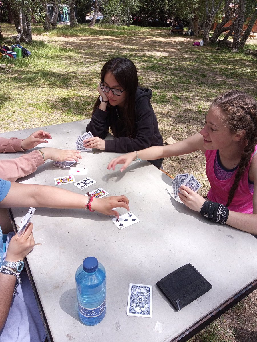 Encuentro de adolescentes con más entidades. Un fin de semana lleno de buen ambiente, actividades y muchos adolescentes con ganas de pasarse lo bien!!

#encuentro #adolescentes #ociosaludable

@la_coordinadora @MadridFamilias <a href="/MADRID/">Ayuntamiento Madrid</a> <a href="/MadridJuventud/">Madrid Juventud</a>