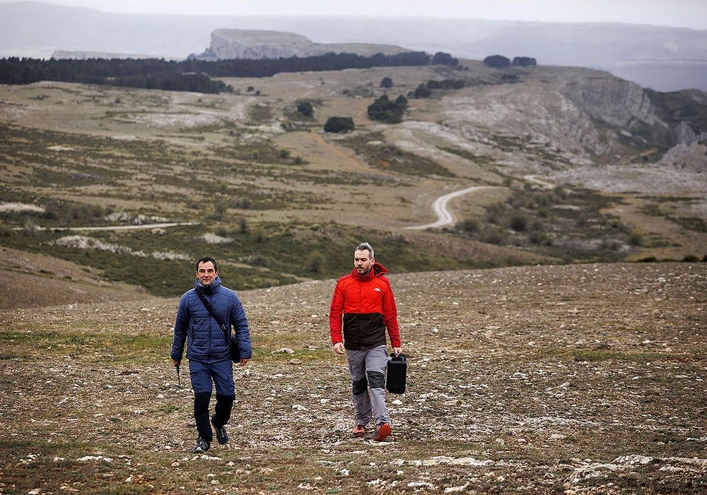 En busca del origen del Geoparque (<a href="/geoloras/">geoparquelasloras</a>).
 diariodeburgos.es/amp/noticia/z0… vía <a href="/diariodeburgos/">Diario de Burgos</a>.

Foto de Luis López Araico.

#ICTSNews
<a href="/CENIEH/">CENIEH</a> <a href="/CENIEH_Labs/">CENIEH Labs</a>