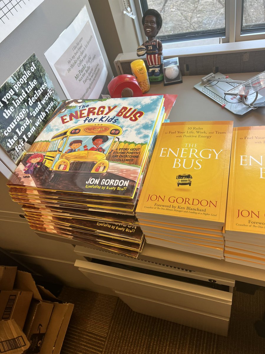 Learning with <a href="/JonGordon11/">Jon Gordon</a> this morning about school culture. Thanks for a positive experience and the encouragement (putting courage in) as we finish off the school year!
