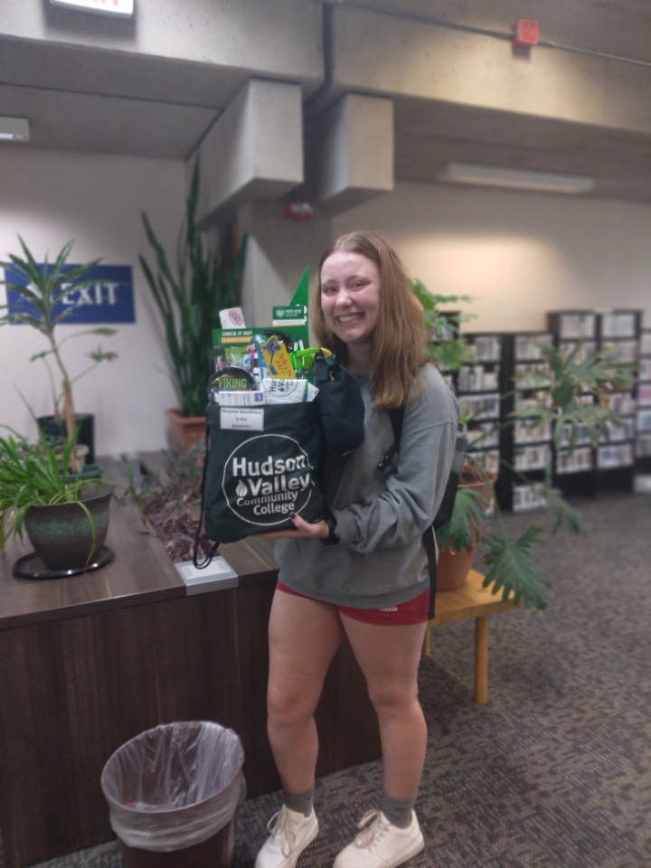 hvcclibrary's tweet photo. CONGRATULATIONS to Madelyn Kasulinous, the lucky WINNER of the Library’s End-of-Semester Swag Bag Giveaway!!
#hvcclibrary https://t.co/iOwDybVA8W