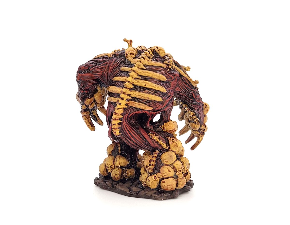 magpie_minis's tweet photo. Pretty sure I'd cry if I saw this in person😂. Flesh golem by @wizkidsgames. #ArtistOnTwitter #miniaturepainting https://t.co/fAwIbbF3oe