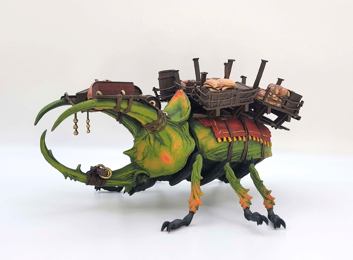 magpie_minis's tweet photo. I never want to paint a parcel or box again.🤣 Miniature painted for a friend. #miniaturepainting #ArtistOnTwitter https://t.co/OCwzM3xr4w