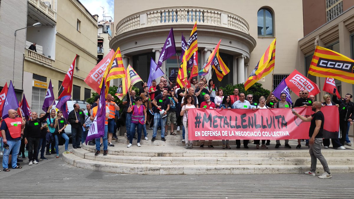 RadioSabadell's tweet photo. Polèmica entre @ccoo_vocc_catc i el @centreminfo per la Comissió Paritària del conveni del metall

📝 https://t.co/jNKtCybwPY https://t.co/D54tZBMEUz