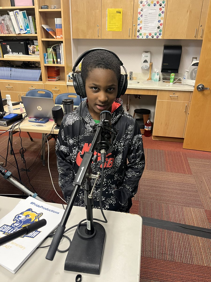 CPES4LIFE's tweet photo. Podcasting with 3rd who created Earth 🌍 Day posters to educate others in the school about reduce, reuse ♻️ recycle! Now planning and producing their own podcast 🎙️ to share their voice 🎤 on #PrideProductions at College Park 🐾 @StephLawrence12 @DrManigo @ChelyseMiller #vbits https://t.co/XyUaM9ZQAp