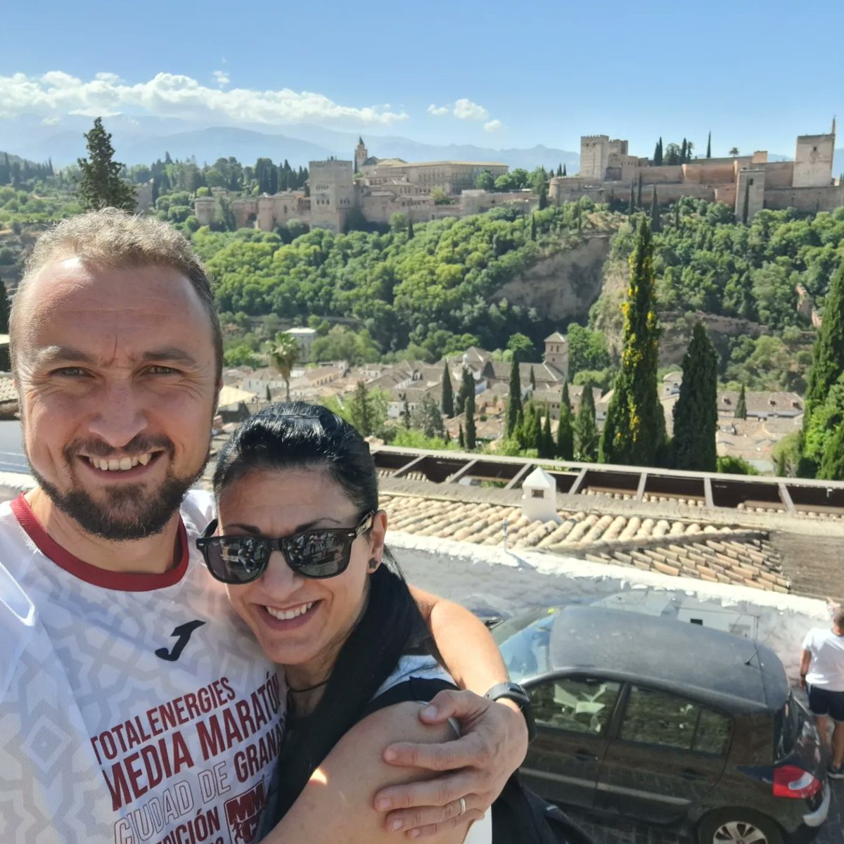 blasmataix's tweet photo. 🏃🏼‍♂️🏃‍♀️El 6 de mayo de 2023 corrimos la Media Maratón Ciudad de Granada. Una carrera muy bonita, la más bella del mundo, con tramos de subida muy exigentes, recompensados por el paisaje y los ánimos del público. Excelente tiempo en meta y magnífica celebración en Granada
#MMCG2023 https://t.co/7rxGN02OfI
