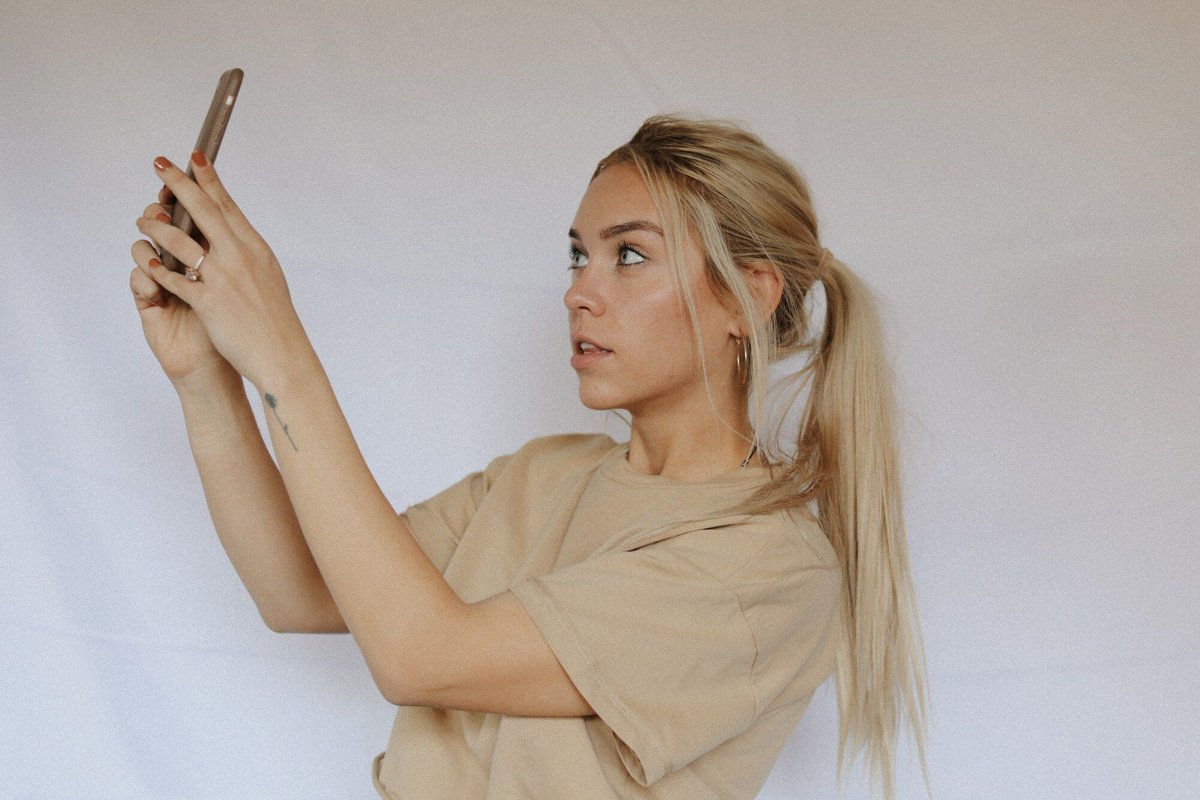 Passive income from texting? Nope, this isn’t some gimmick, this is Sydney’s real-life success story. 📈 Learn more about using text campaigns to generate big 💰. bit.ly/40aWvcW