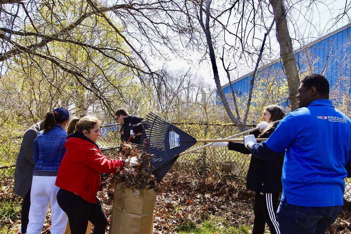 weloveuusa's tweet photo. On Thursday, April 20, 2023, about 40 WeLoveU and First Help Financial volunteers to clean Boston’s Harambee Park. Together the volunteers collected 90 bags of yard waste and trash, weighing a total of 3,730 lbs.! https://t.co/lwuUcjZYVM https://t.co/zDnxEv6li4