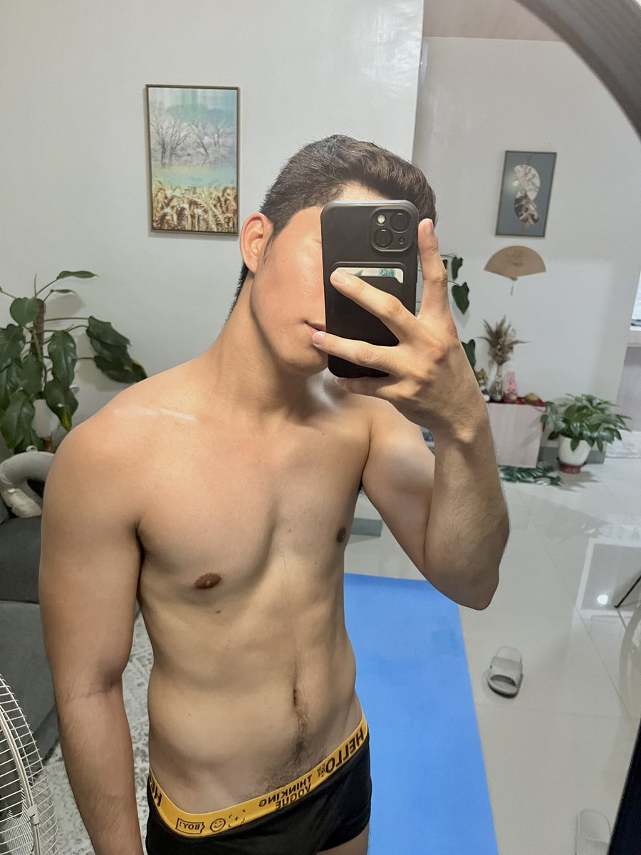 kingz2k8's tweet photo. If pag bibigyan kita, San mo ko i kikiss? #sexy #me #feeling #hot #alter #gensan #phboy #cute #altergensan https://t.co/43BqAJDGCX