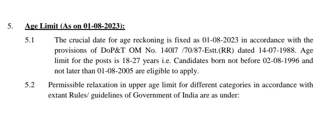 Kanhaiyablogs's tweet photo. As expected, SSC has fixed the age reckoning date for SSC CHSL 2023 examination as 1st January. 
#UnfairSSC https://t.co/ZPlvw799RM