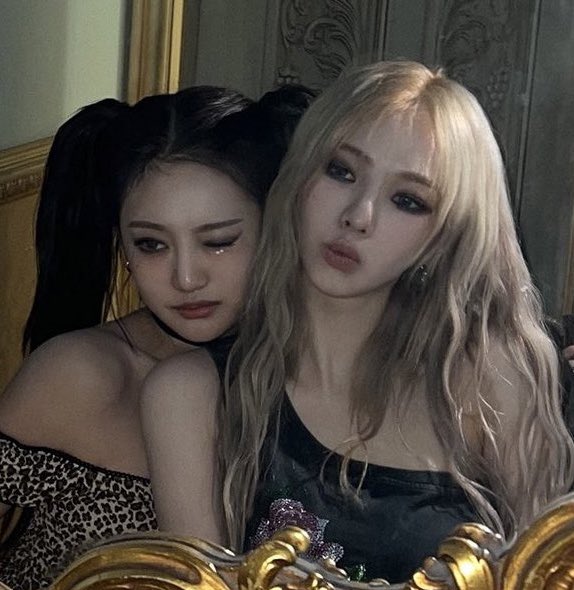 ningshourly's tweet photo. this is ningrina era https://t.co/pUtMHJED0g