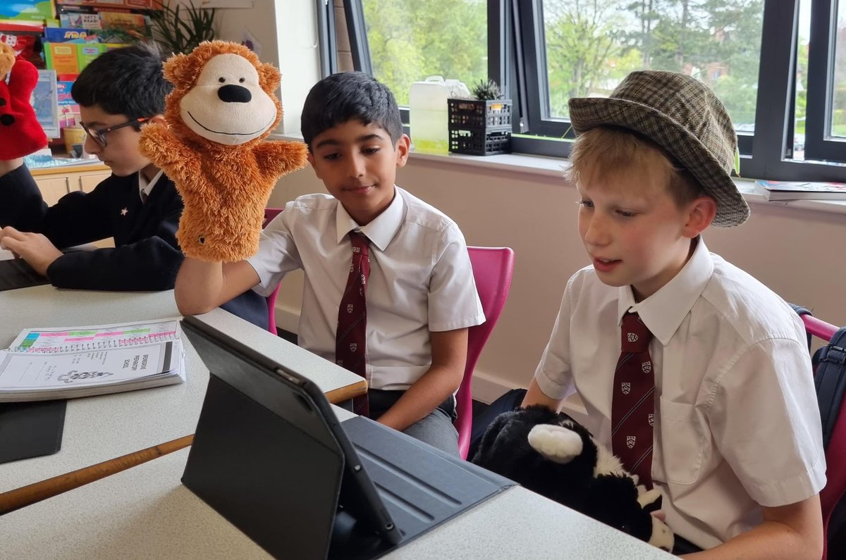BromsPrep's tweet photo. Year 6 have enjoyed planning and rehearsing their French plays this morning. #BromsModLang #BromsYr6 #SchoolPlay #ModernLanguages https://t.co/wx5LLr1tn1