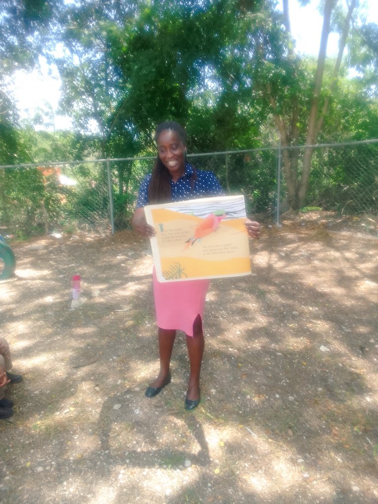 KemmyLeslie's tweet photo. Its was a pleasure entertaining the children at New building Basic in St. Elizabeth through reading #Read4JA #12StandardsMatter #ReadingMatter @tkmsingh @TanishaMill2012 @cfranoBrighty @golebourne @ItzmellEcc3 @Stcy14226538 @Kevin62642151 @GrantShaunette @Andrea58383539 https://t.co/NBzXvoJFsX
