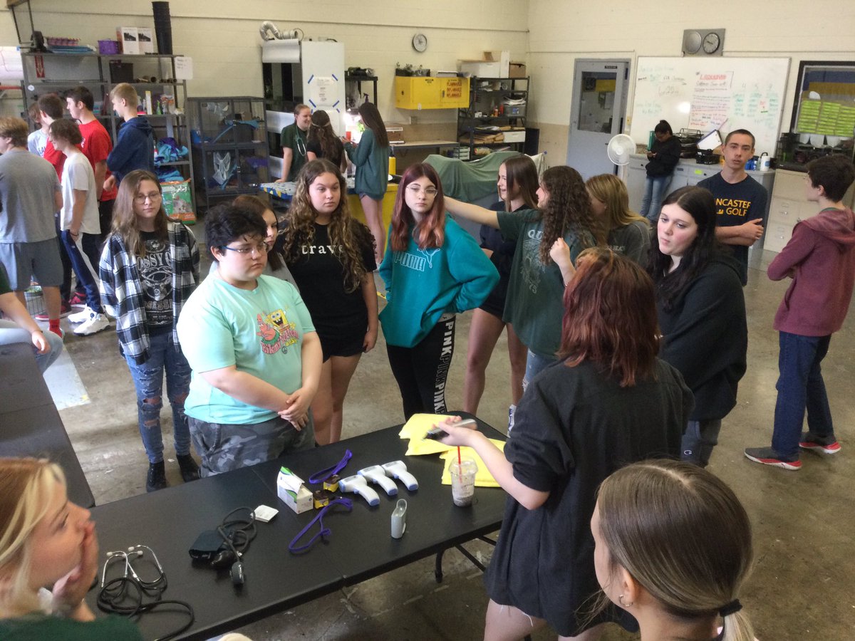 lhshealthtech's tweet photo. Freshman focus at LHS. Great job! https://t.co/NbLy58O8tF