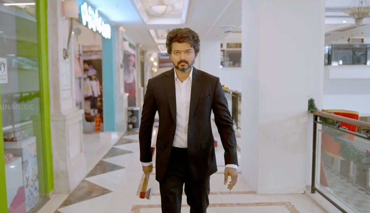 Vijay_Karthik27's tweet photo. #Thalapathy @ActorVijay Aka. #VeeraRaghavan 🥵🔥
#BEAST ♥️
#BeastMode 😎
#BeastModeVideo ⚡
#ThalapathyVijay𓃵 #LEO #LEOFilm #Varisu https://t.co/0kK1ngbshq