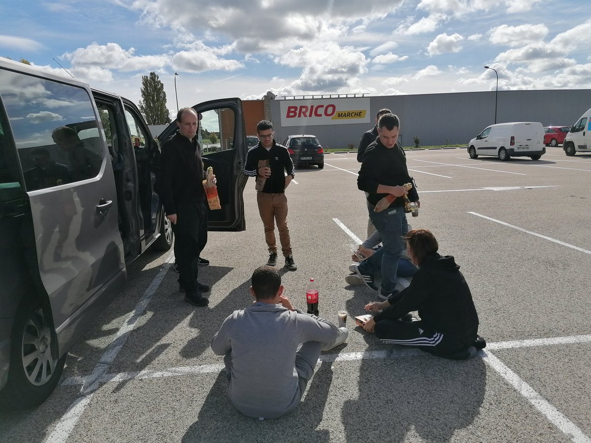 br44fcn's tweet image. Et surtout ces moments avec les copains !!! 💛💚

@EspritCanari02
#ECOnTour