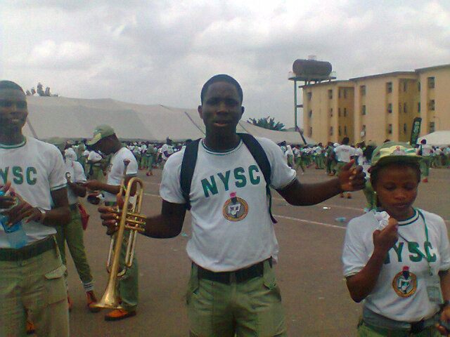 @lexy_slim Bayelsa played buggle at the quater guard for the governor,redeployed to lagos and continue with the trumpet. It was fun though