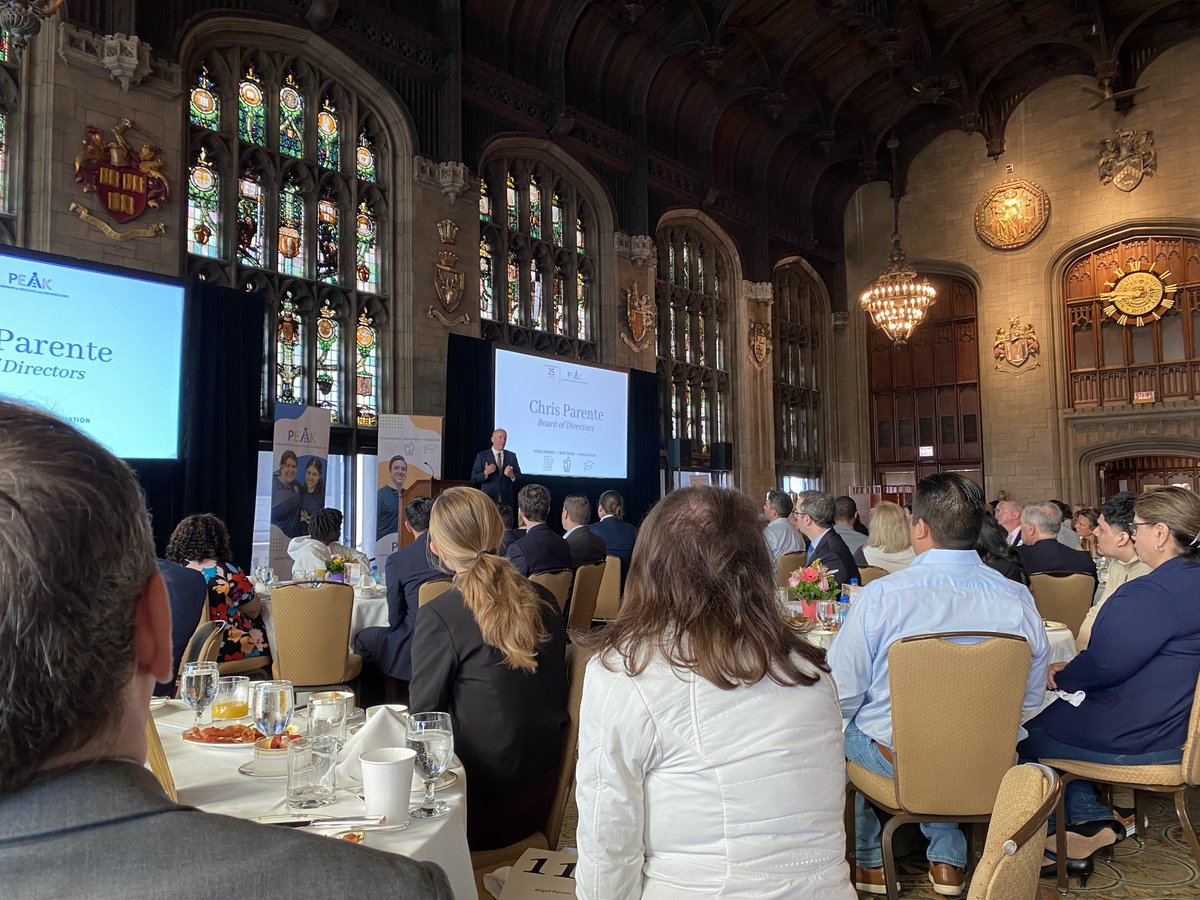 PEAK Board Member and former mentor, Chris Parente led the paddle raise at this morning's Breakfast with PEAK, celebrating 25 years of success. Thanks to everyone for their generosity!