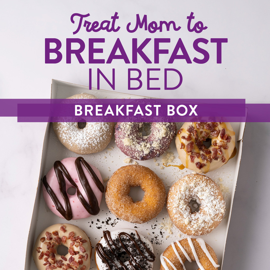 DuckDonuts's tweet photo. The Breakfast Box has all of mom's breakfast favorites in one box. Treat mom this Mother's Day to something sweet! 🍩

#happymothersday #mom #breakfastbox #boxofdonuts #myduckdonuts #nomnom #foodies #eeeeeats #donuts #duckdonuts #madetoorder #donut #favorites #yum #yummy https://t.co/EXWaGYyNae